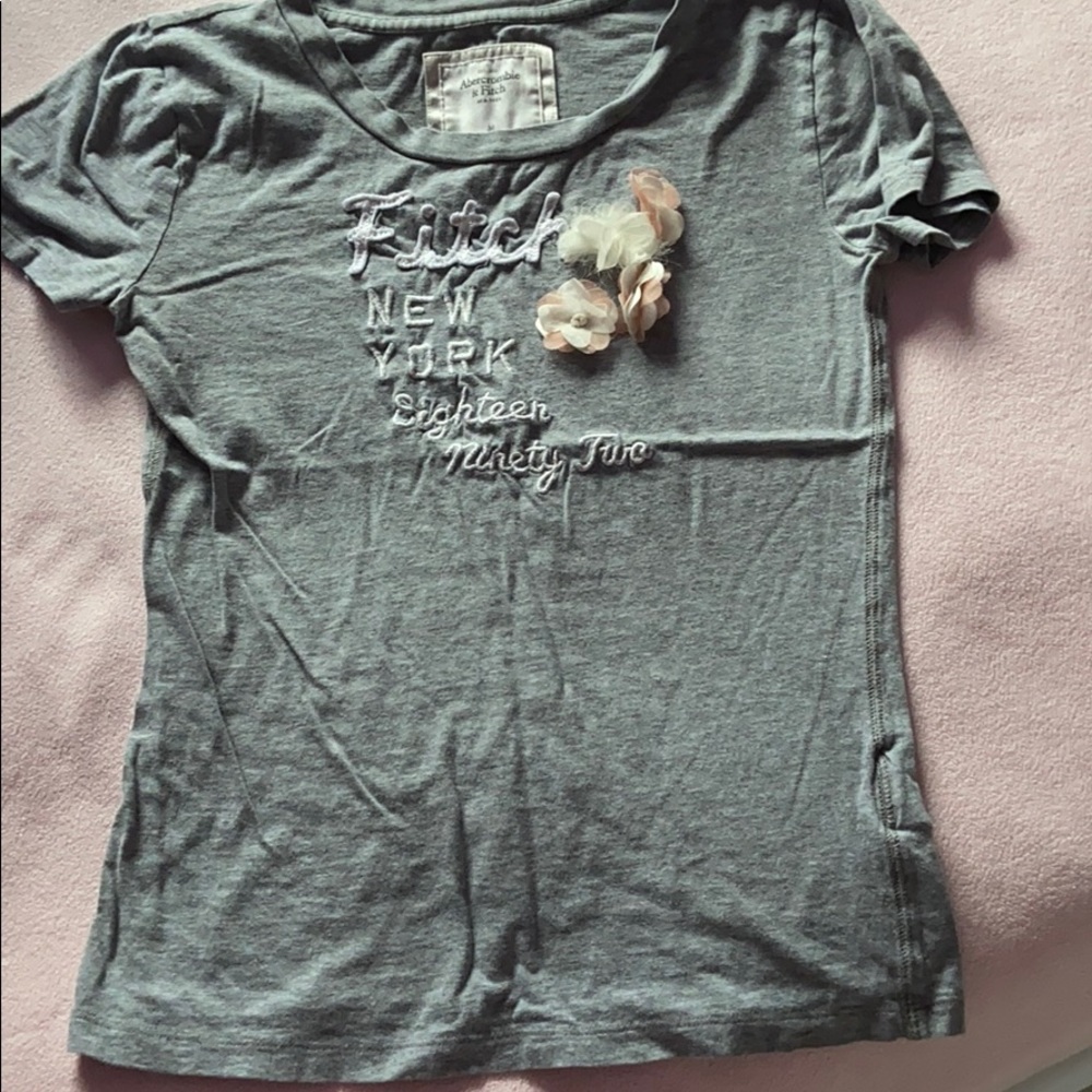 Abercrombie and Fitch New York flower appliqué T-shirt